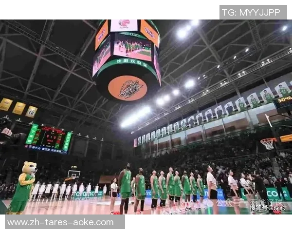 杨鸣连吃两T被罚进场，辽篮憾负北京首钢，遭受CBA赛季首败